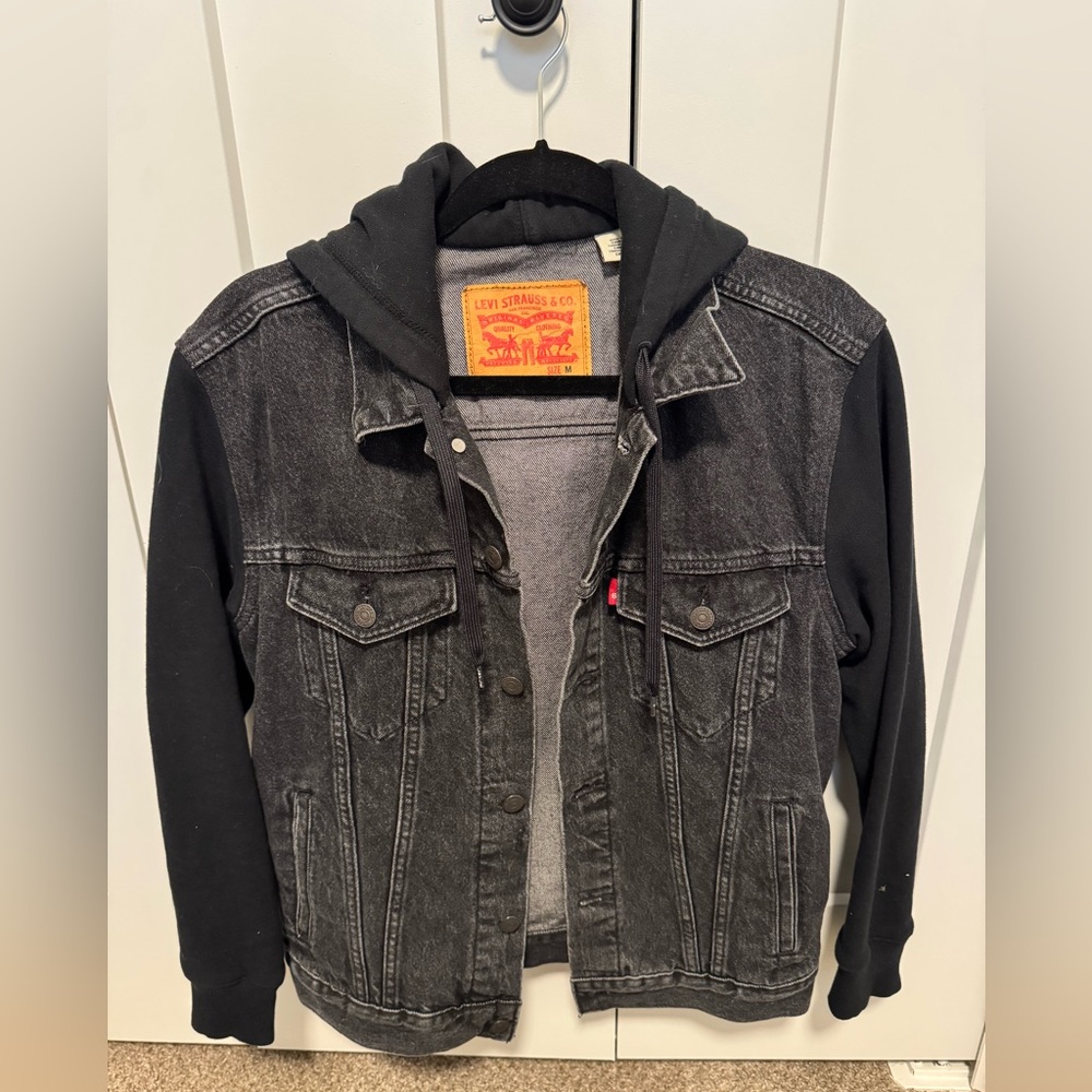 Levi’s Men’s Hybrid Hooded Trucker Jacket